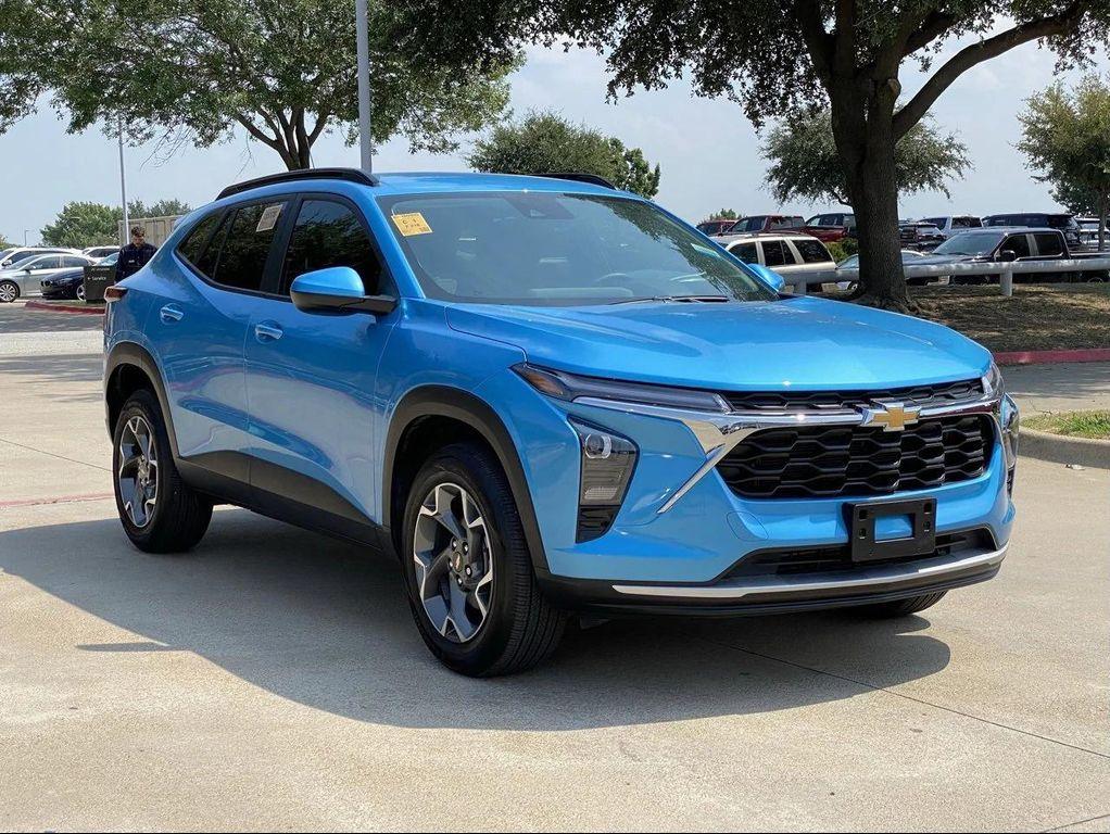 used 2025 Chevrolet Trax car, priced at $22,770