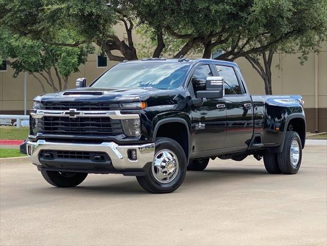 used 2025 Chevrolet Silverado 3500 car, priced at $61,998