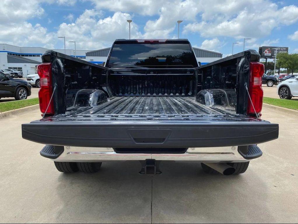 used 2025 Chevrolet Silverado 3500 car, priced at $54,921