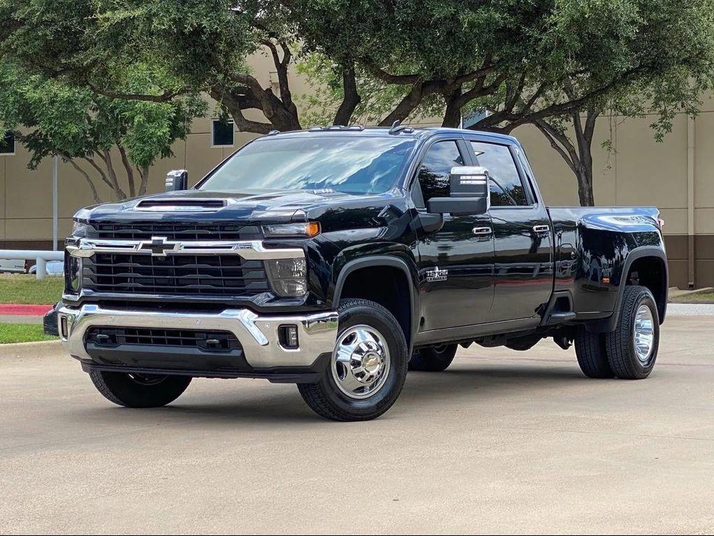 used 2025 Chevrolet Silverado 3500 car, priced at $54,921