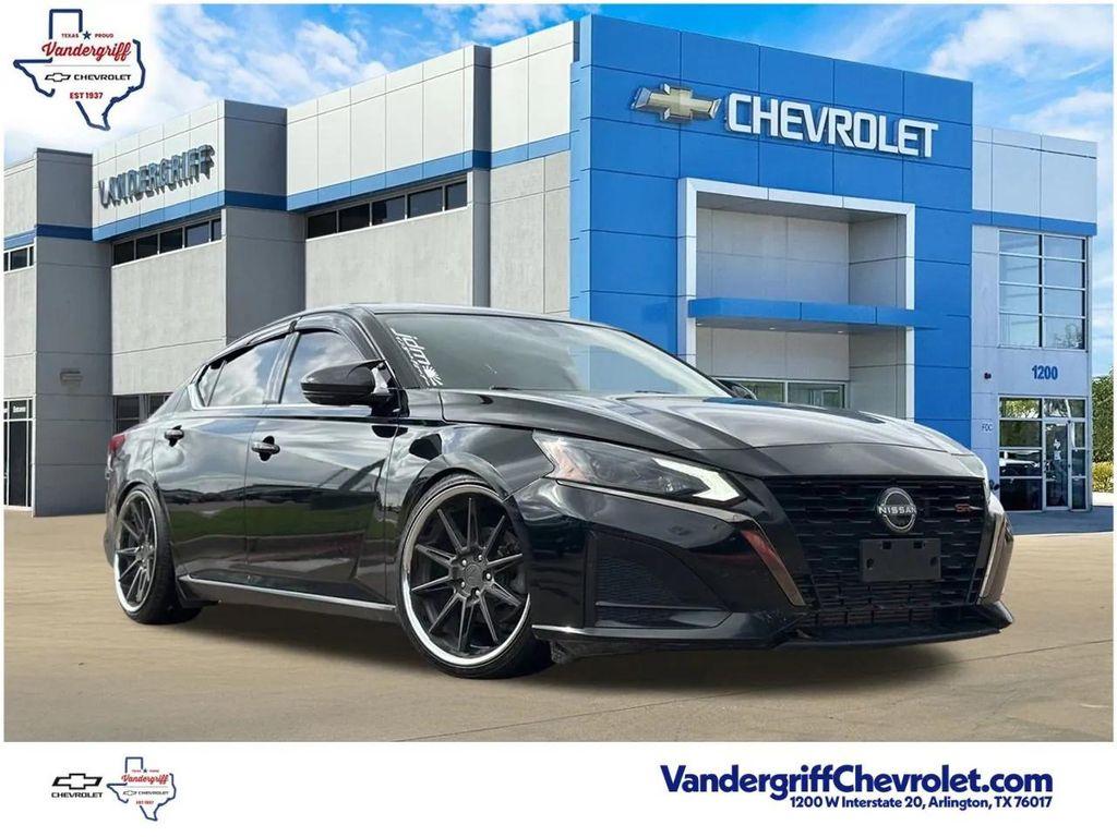 used 2023 Nissan Altima car, priced at $22,996