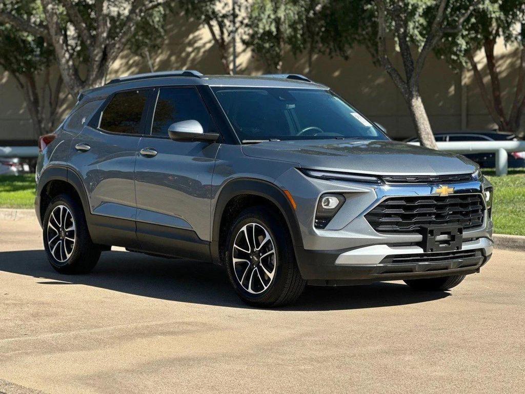 used 2025 Chevrolet TrailBlazer car, priced at $24,216