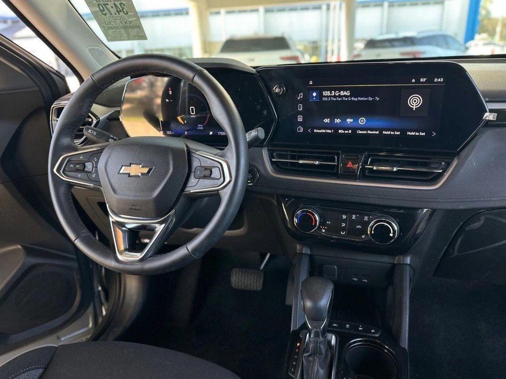 used 2025 Chevrolet TrailBlazer car, priced at $24,216