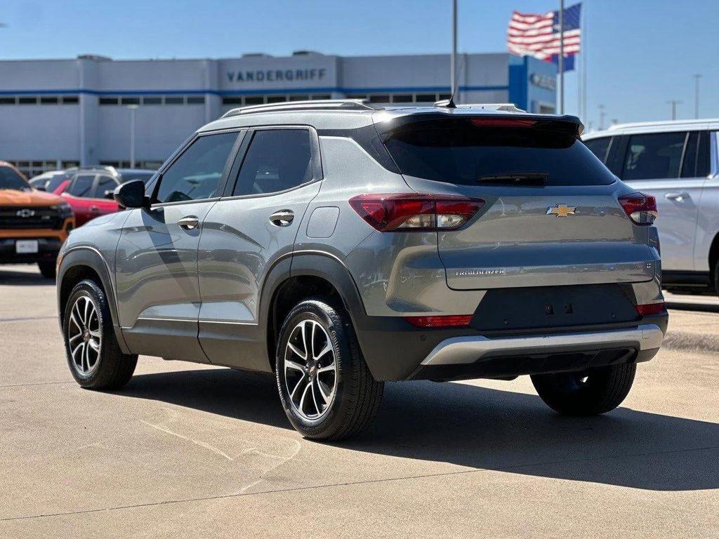 used 2025 Chevrolet TrailBlazer car, priced at $24,216