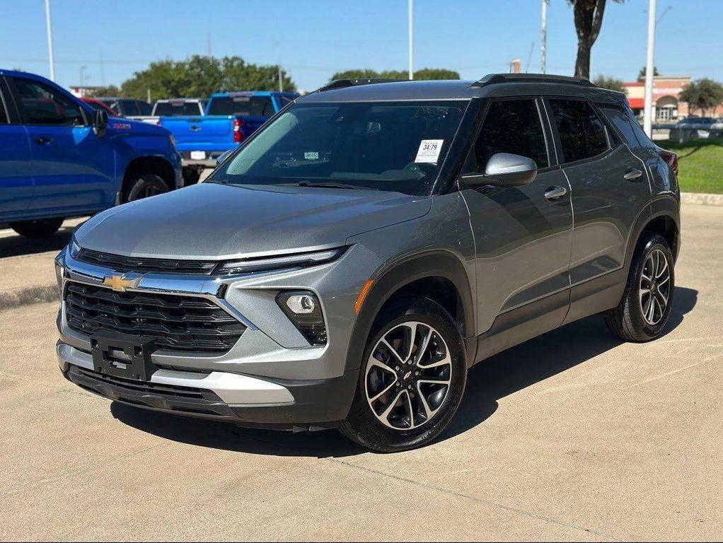 used 2025 Chevrolet TrailBlazer car, priced at $24,216