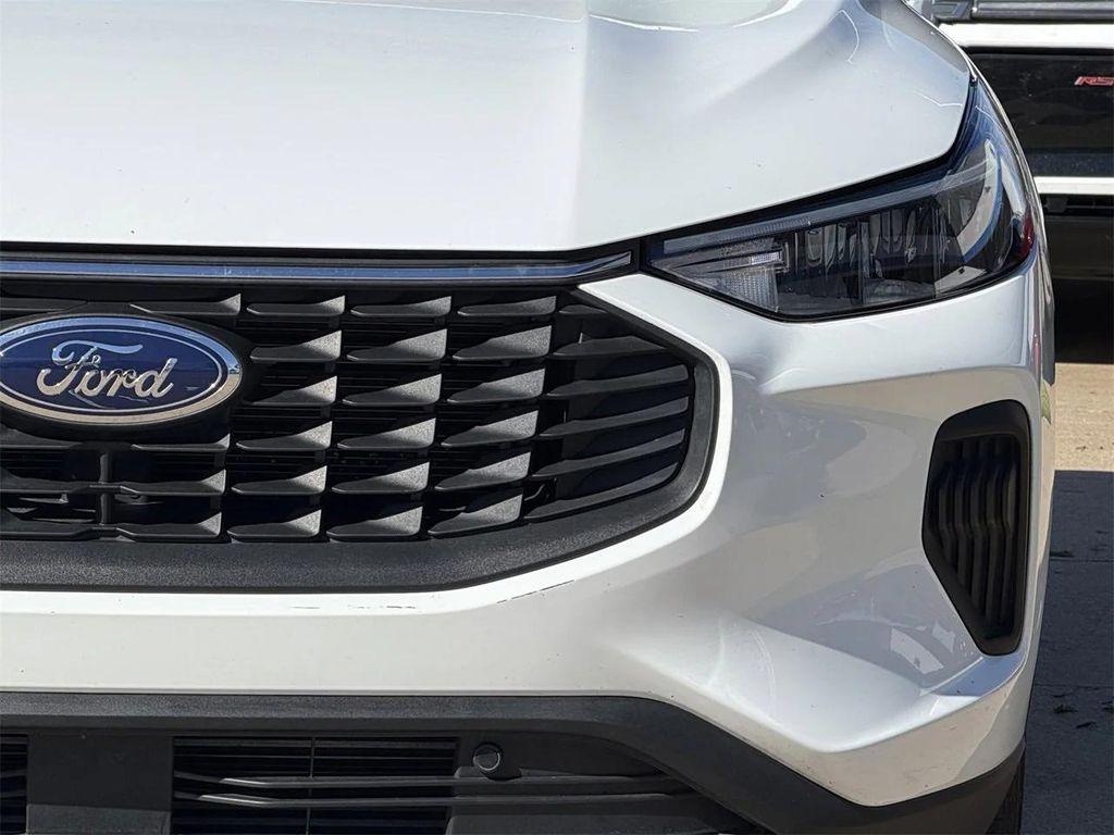 used 2025 Ford Escape car, priced at $21,047