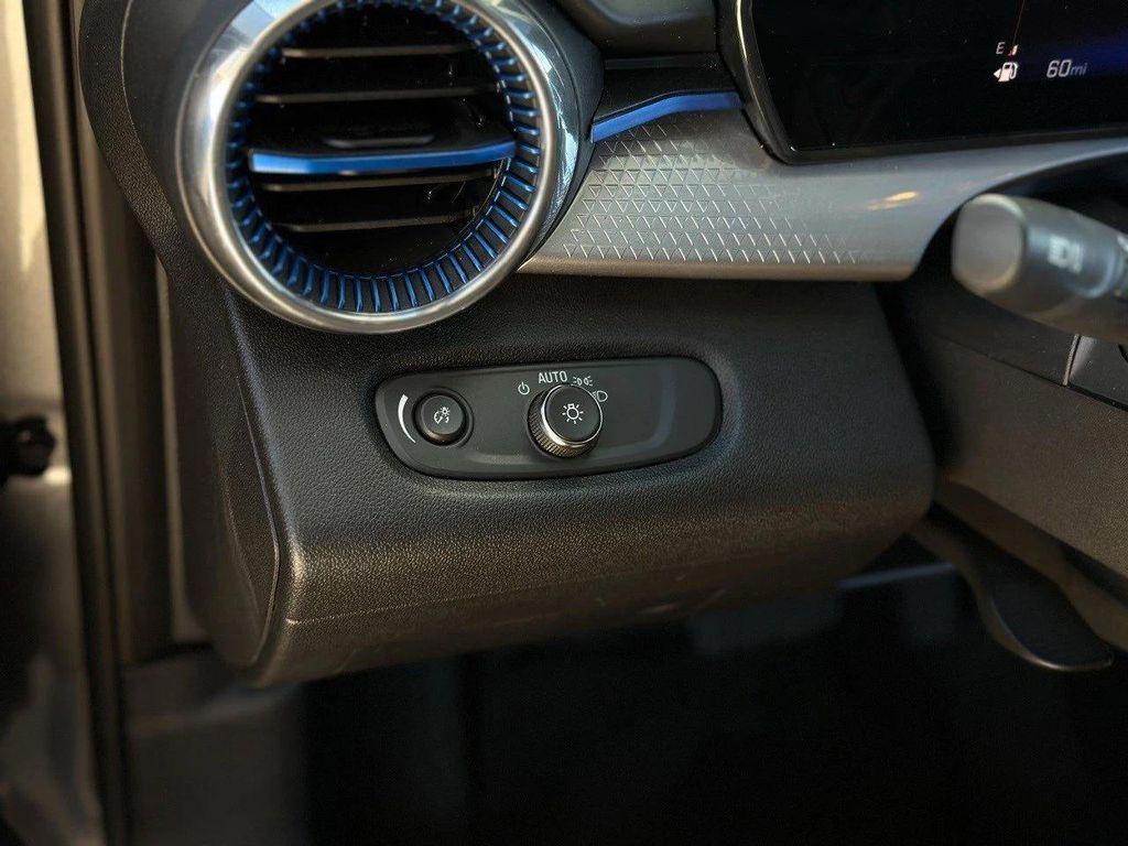 used 2025 Chevrolet Trax car, priced at $18,790