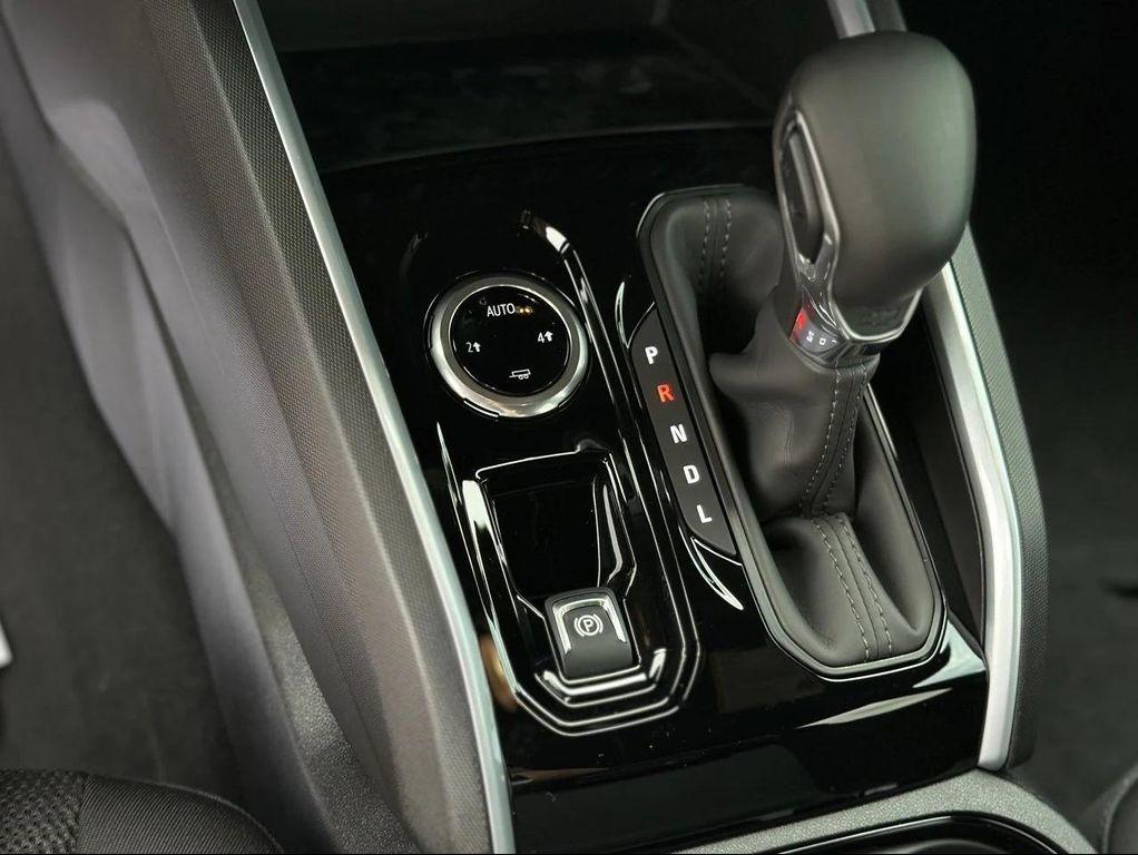 new 2025 Chevrolet Colorado car, priced at $41,185