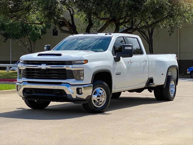 used 2025 Chevrolet Silverado 3500 car, priced at $65,988