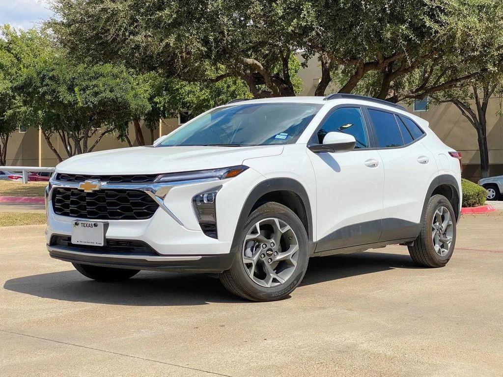 used 2025 Chevrolet Trax car, priced at $22,461