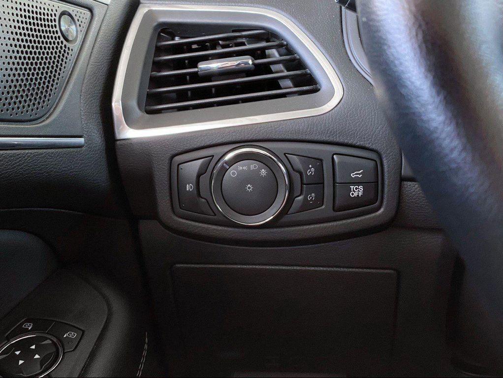 used 2024 Ford Edge car, priced at $24,955