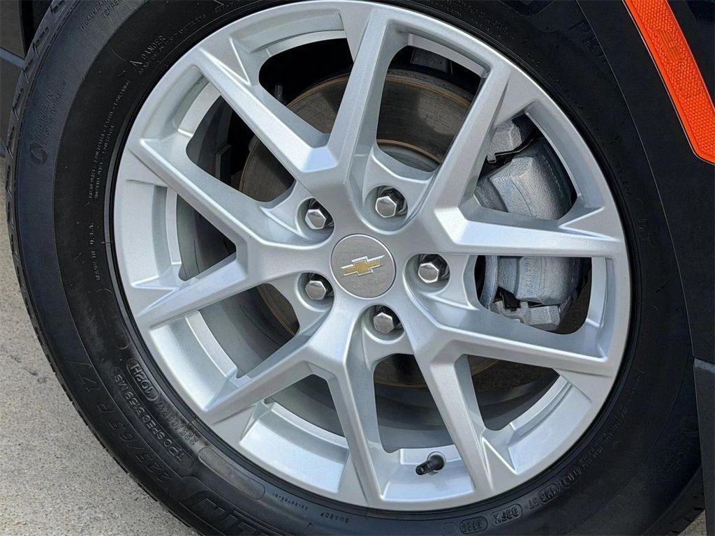 used 2023 Chevrolet Equinox car, priced at $19,703