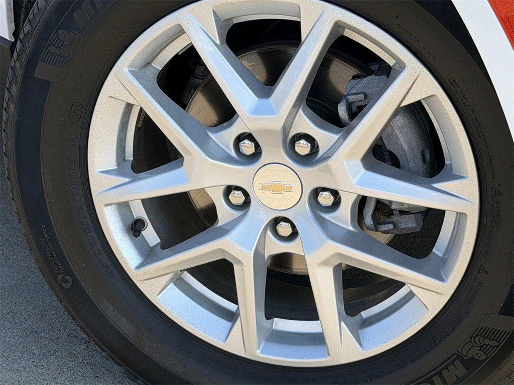 used 2023 Chevrolet Equinox car, priced at $18,724