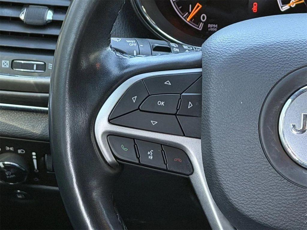 used 2020 Jeep Grand Cherokee car, priced at $19,425