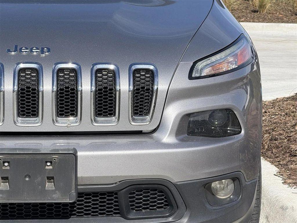 used 2017 Jeep Cherokee car, priced at $9,882