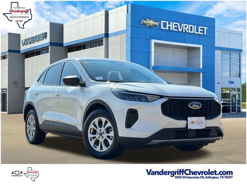 used 2023 Ford Escape car, priced at $19,891