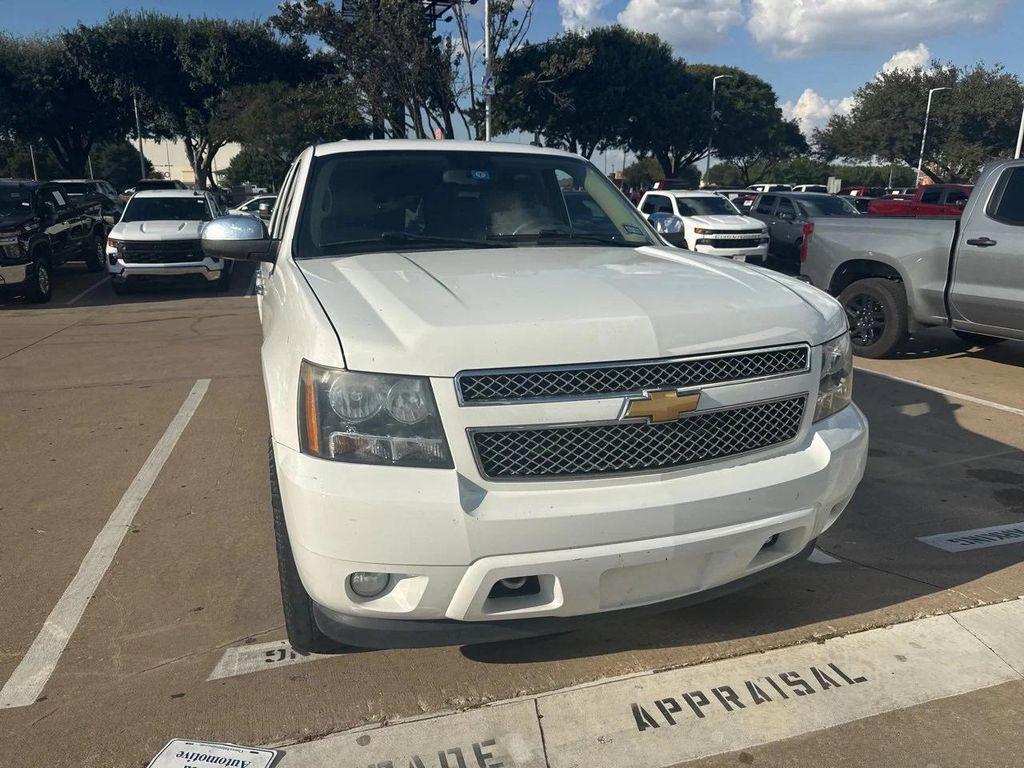 used 2014 Chevrolet Suburban car, priced at $9,897