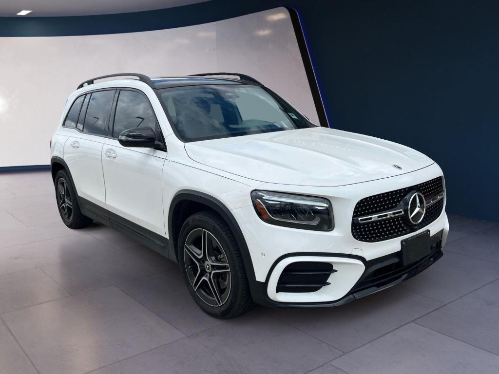 used 2024 Mercedes-Benz GLB 250 car, priced at $37,990