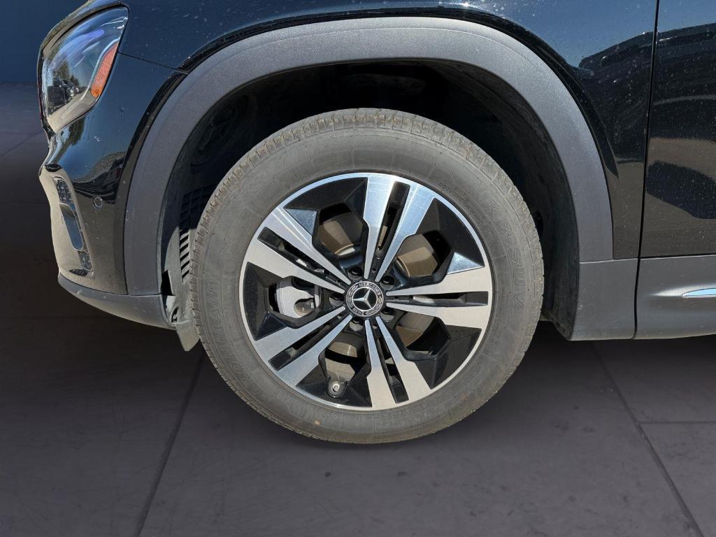 used 2025 Mercedes-Benz GLB 250 car, priced at $33,990