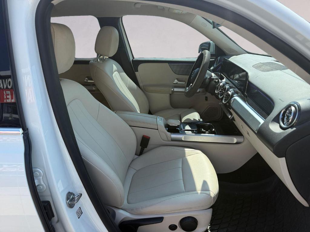 used 2022 Mercedes-Benz GLB 250 car, priced at $29,990