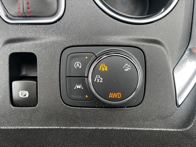 used 2023 Chevrolet Traverse car, priced at $44,990