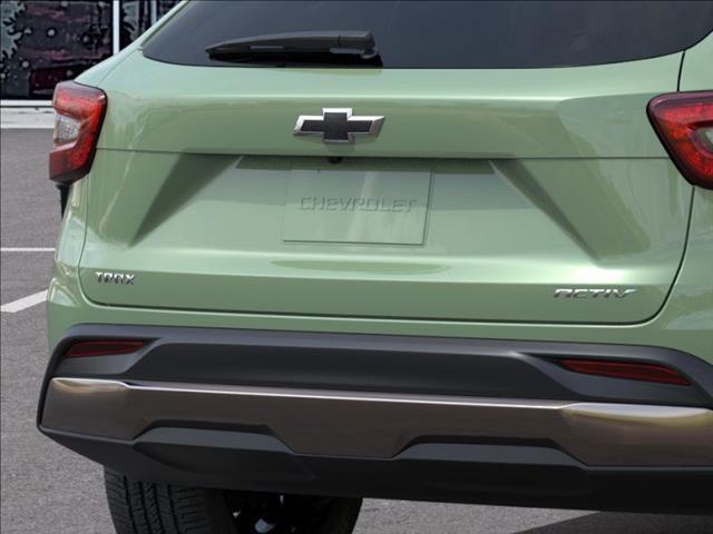new 2025 Chevrolet Trax car, priced at $26,090