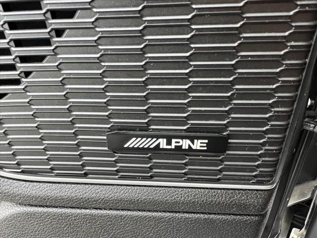 used 2022 Jeep Grand Cherokee car, priced at $32,990