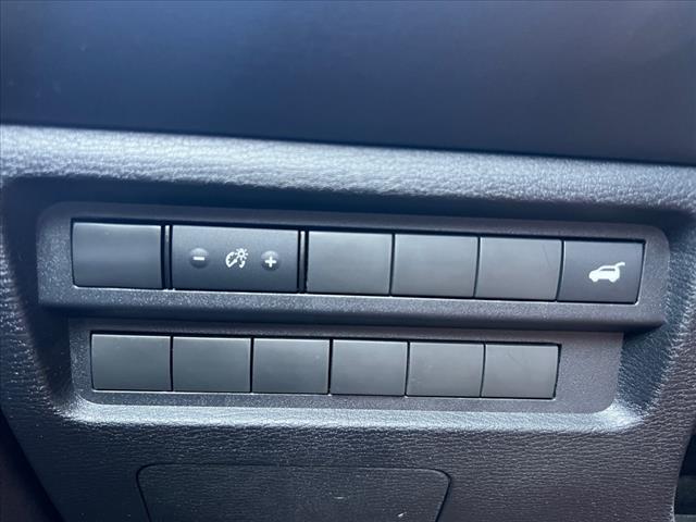 used 2024 Mitsubishi Outlander car, priced at $29,990