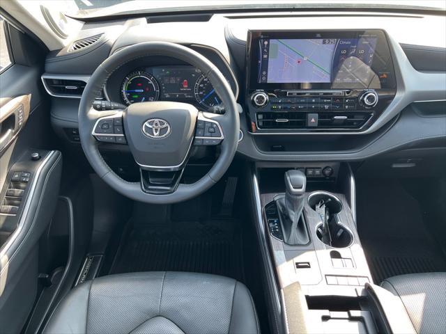 used 2021 Toyota Highlander Hybrid car, priced at $42,990