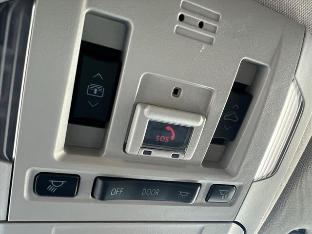 used 2021 Toyota Highlander Hybrid car, priced at $41,990
