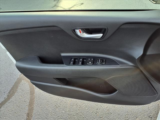 used 2020 Kia Rio car