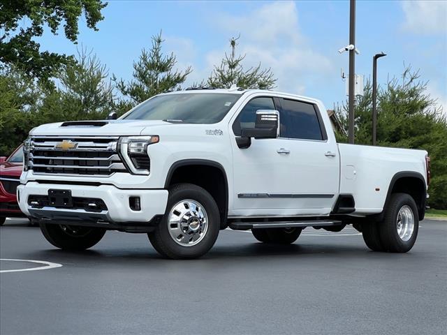 used 2025 Chevrolet Silverado 3500 car, priced at $88,990