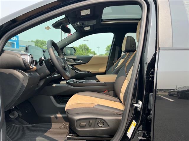new 2026 Chevrolet Equinox car, priced at $36,360