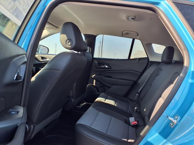 new 2025 Chevrolet Trax car, priced at $25,370