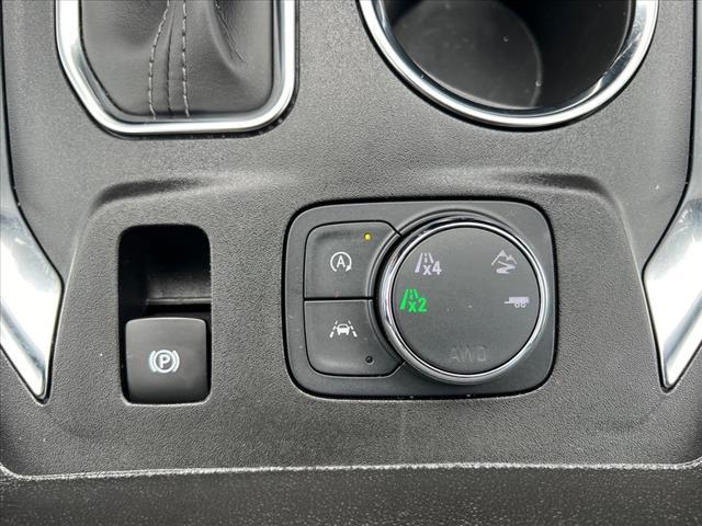 used 2023 Chevrolet Traverse car, priced at $42,990