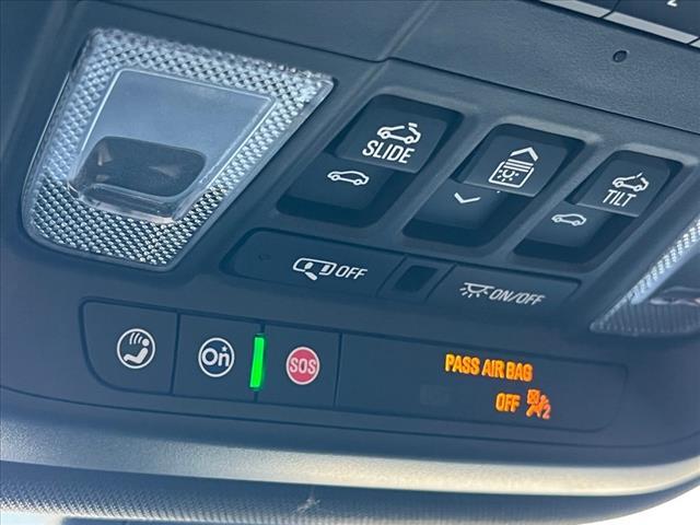 used 2023 Chevrolet Traverse car, priced at $43,990
