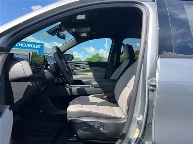 new 2025 Chevrolet Traverse car, priced at $42,545