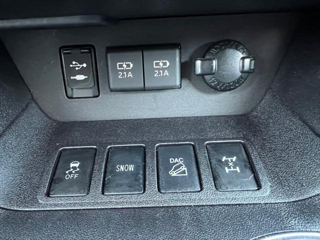 used 2019 Toyota Highlander car, priced at $34,990