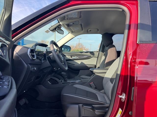 new 2025 Chevrolet TrailBlazer car, priced at $25,290