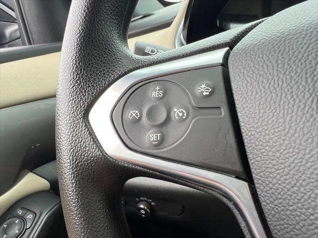 used 2023 Chevrolet Traverse car, priced at $34,990