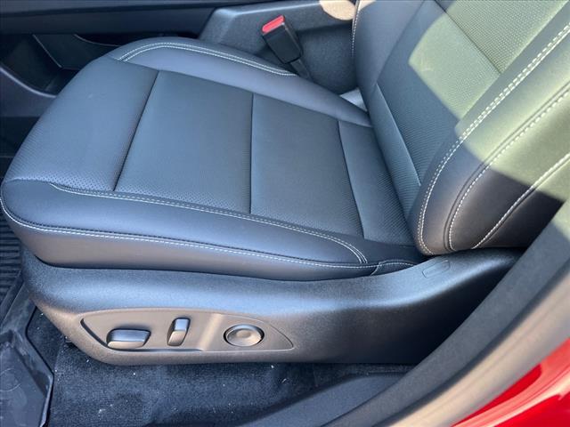 new 2025 Chevrolet Traverse car, priced at $44,999