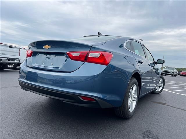 new 2025 Chevrolet Malibu car, priced at $27,495