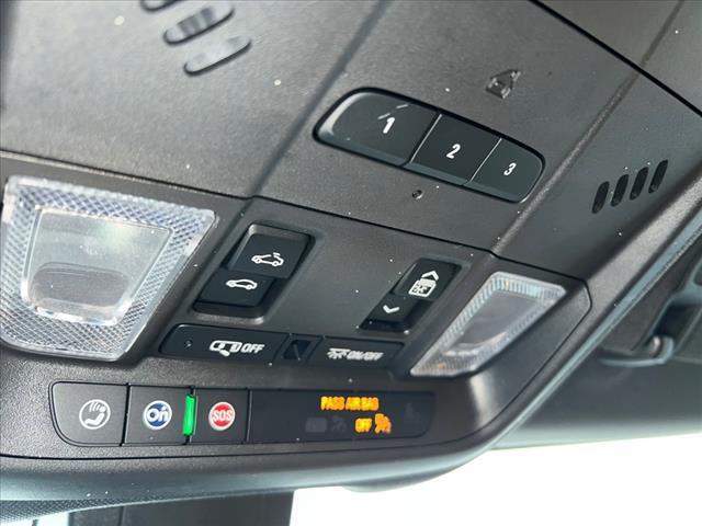used 2020 Chevrolet Equinox car, priced at $23,990