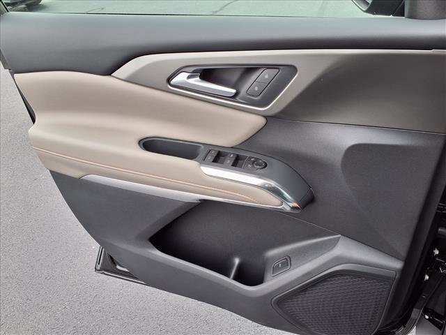 new 2026 Chevrolet Traverse car, priced at $44,120