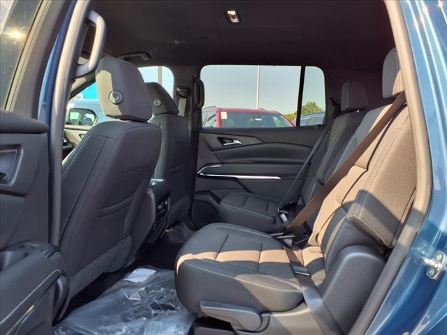 new 2026 Chevrolet Traverse car, priced at $42,420