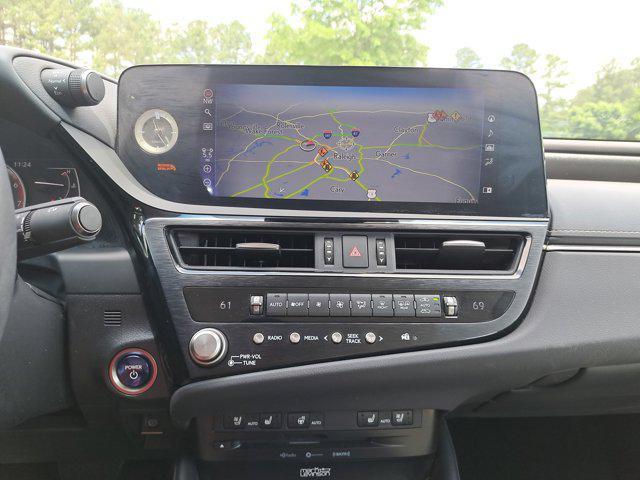 used 2022 Lexus ES 300h car, priced at $37,981