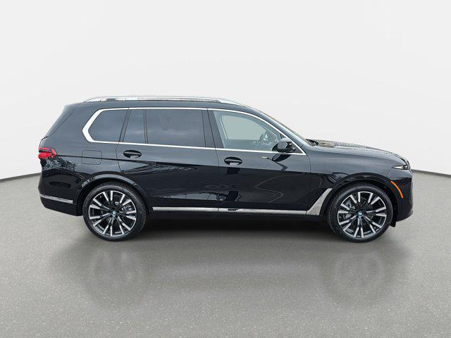 new 2025 BMW X7 car, priced at $94,275