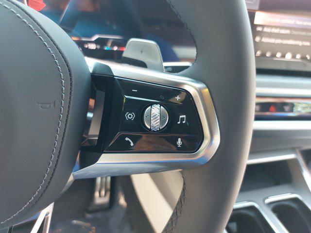 new 2025 BMW 760 car, priced at $137,385