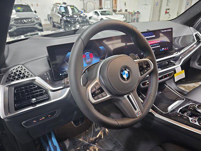 new 2025 BMW X7 car, priced at $121,025