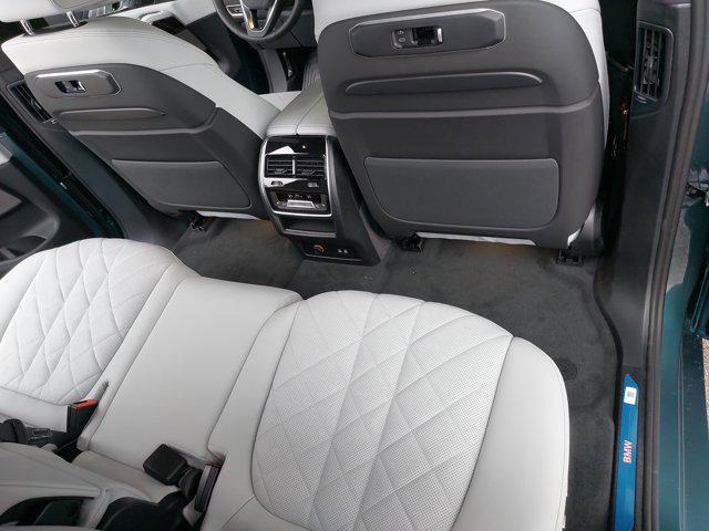 new 2026 BMW X7 car, priced at $91,075